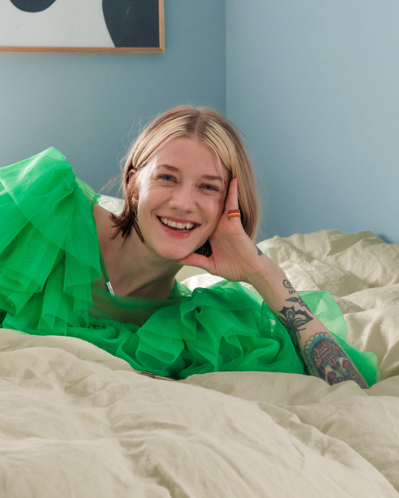 Hjemme hos Marianne Theodorsen: nips, farger og hotellputer