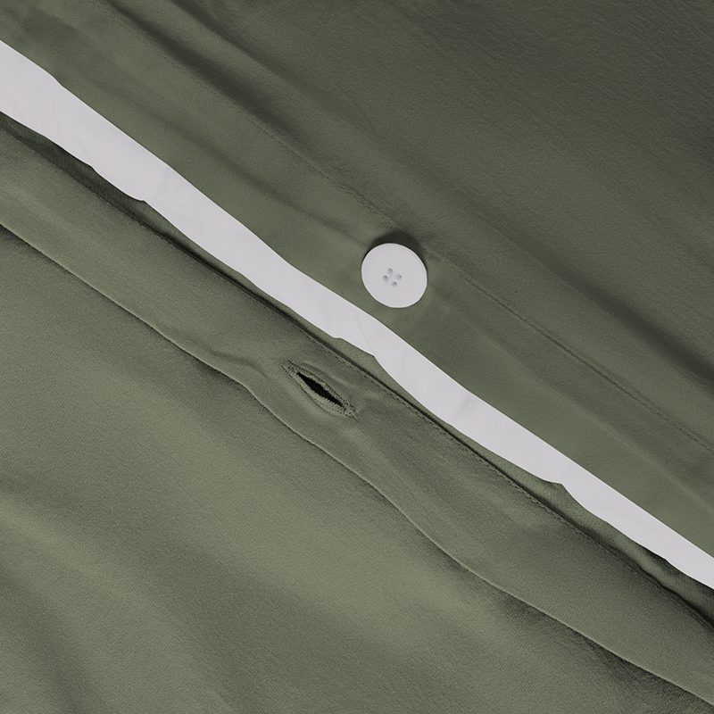 Mose Sengesett i matt sateng