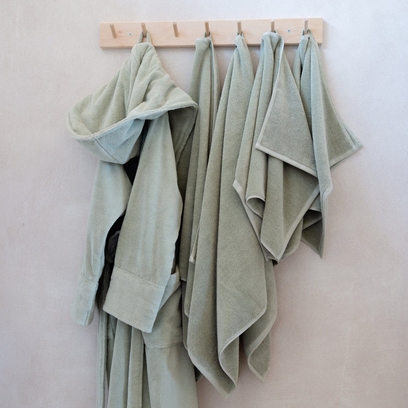 #farge_pistasjgrønn