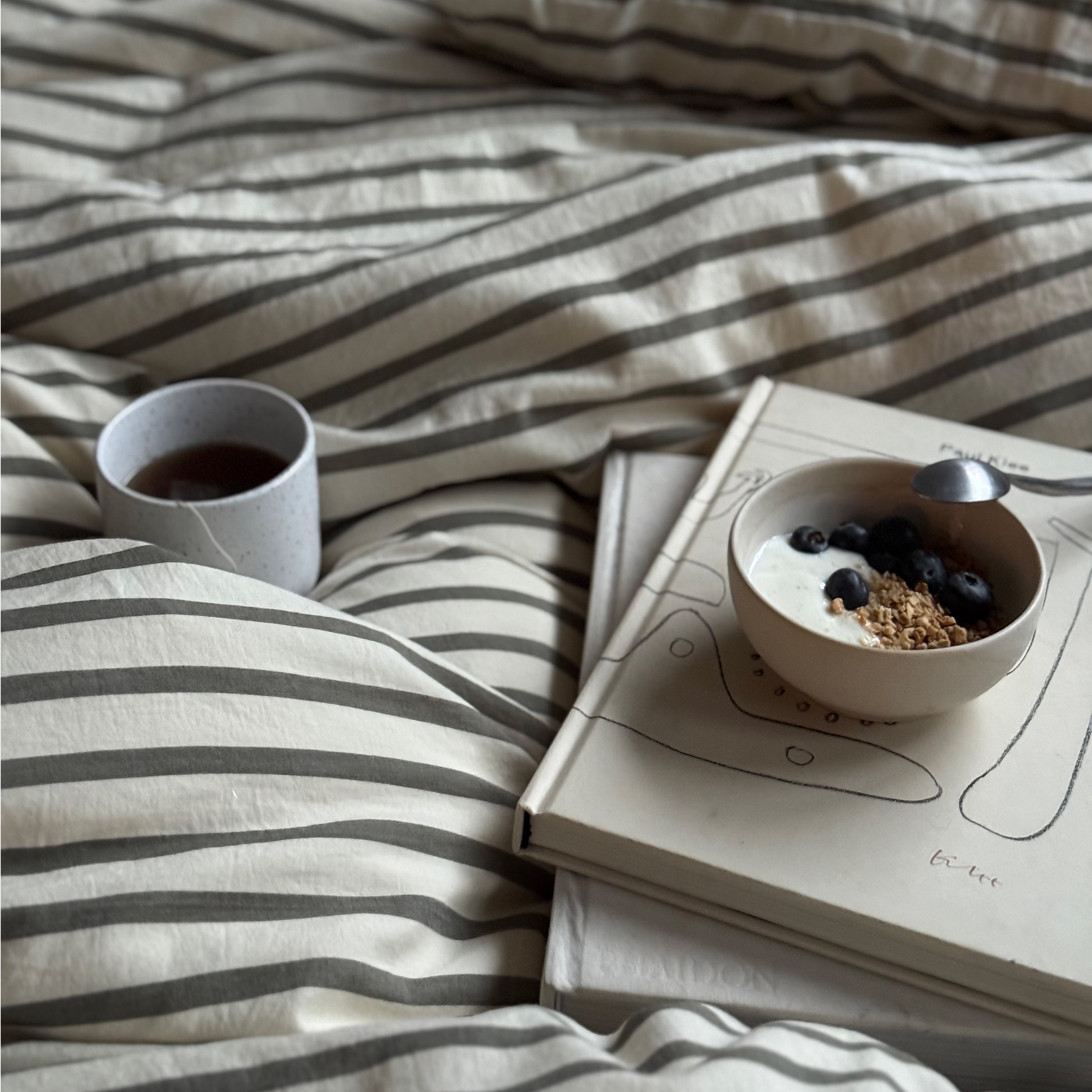 Perlemor/Mose Sengesett i matt sateng