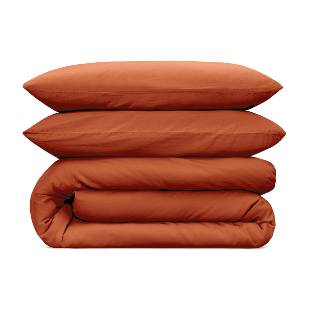Rustrød Sengesett i matt sateng